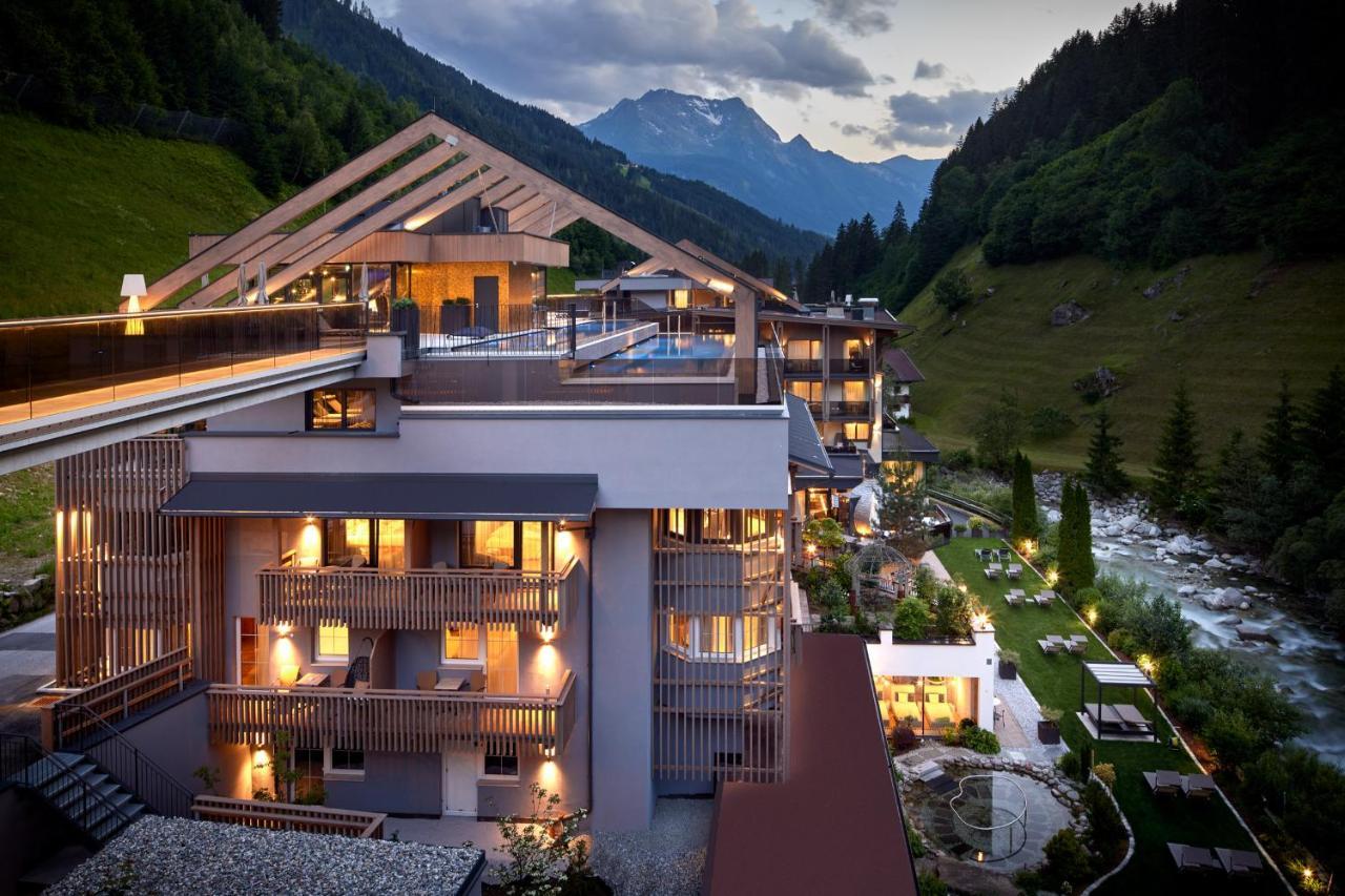 Zillergrundrock Luxury Mountain Resort مايرهوفن المظهر الخارجي الصورة