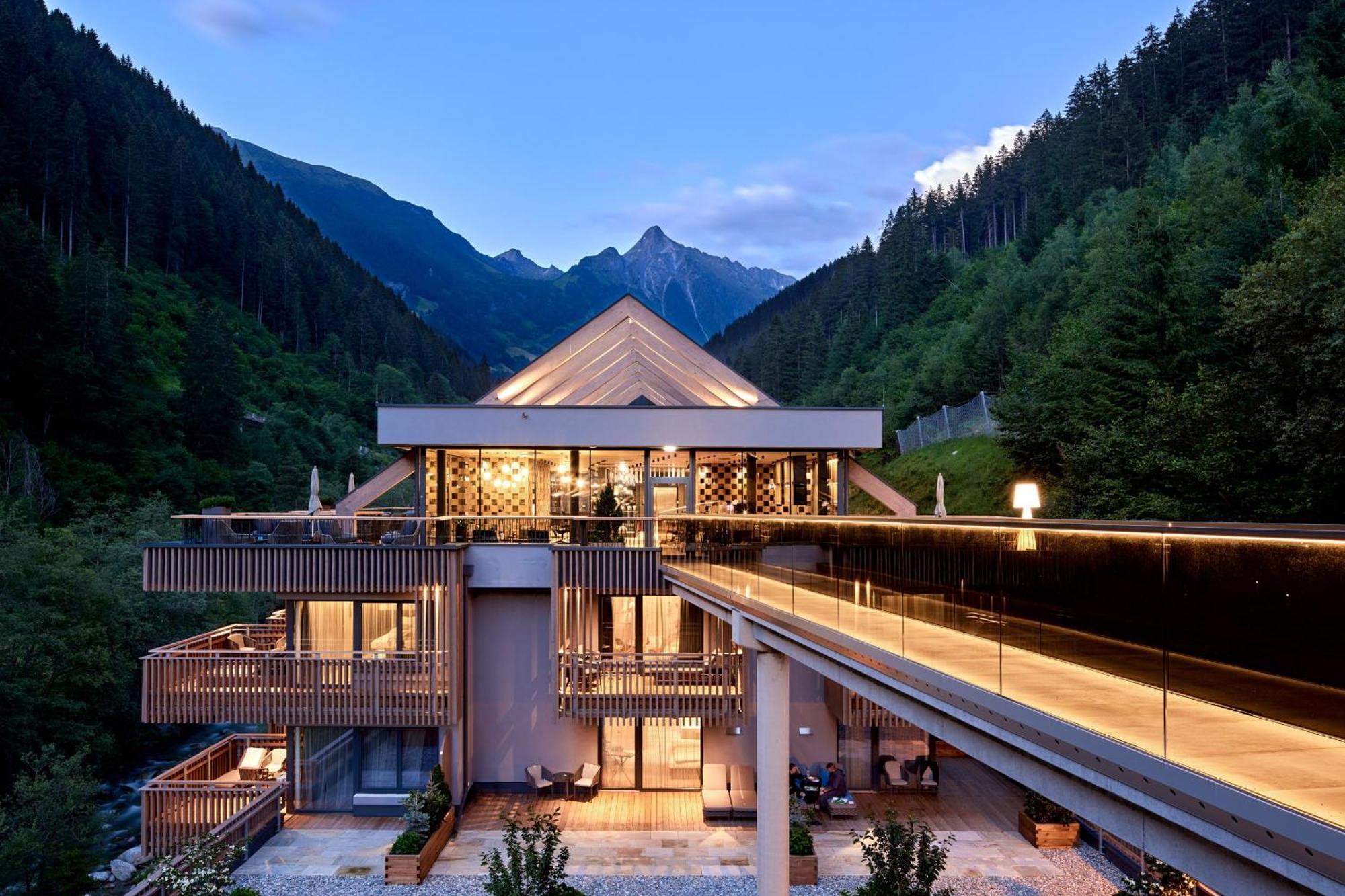 Zillergrundrock Luxury Mountain Resort مايرهوفن المظهر الخارجي الصورة