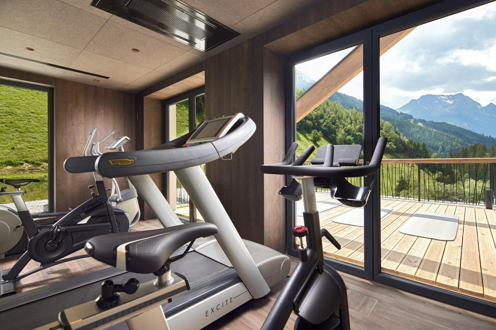 Zillergrundrock Luxury Mountain Resort مايرهوفن المظهر الخارجي الصورة